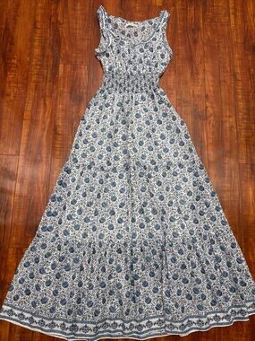 Max Studio Navy and White Floral Maxi Dress - Sleeveless Smocked Waist